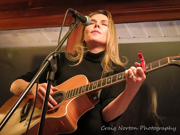 Mary Fahl, 2016