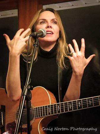 Mary Fahl, 2013